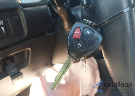 2018 Toyota 4Runner Trd Off Road z USA, uszkodzony, nr VIN JTEBU5JR6J5539925